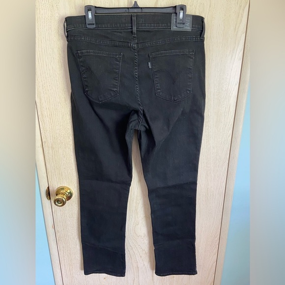 LEVIS Classic Straight Womens Jeans Black Denim Soft Stretch Mid Rise Dark Sz 14 - Picture 3 of 10